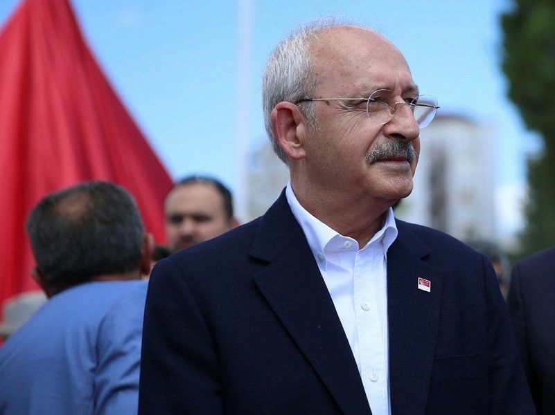 Geriden Oyun Kurucu: Kemal Kılıçdaroğlu İçin Gençlik Söylemi Önerisi