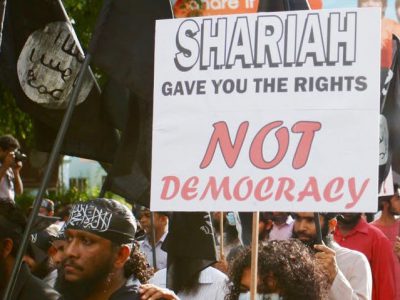 İslamcılık Demokrasi Vaat Edebilir mi?