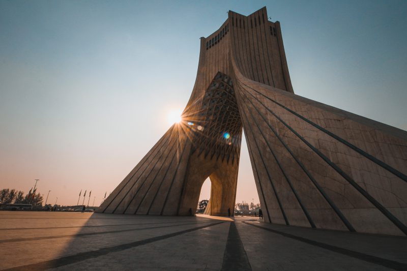 2019 İran İsyanları: Sokağın Talepleri ve Siyasetin Açmazları Üzerine Bir Değerlendirme 2019 İran İsyanları: Sokağın Talepleri ve Siyasetin Açmazları Üzerine Bir Değerlendirme