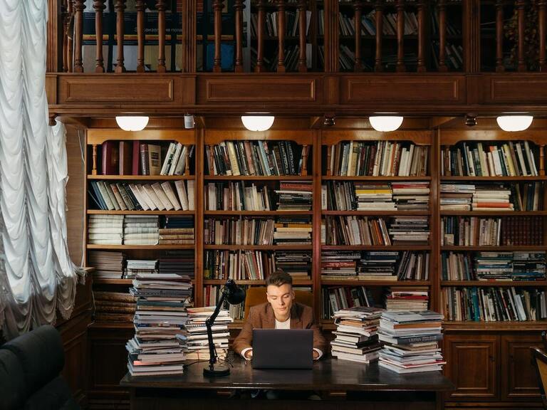 Devlet ve Entelektüel: Liberteryen Bir Yaklaşım