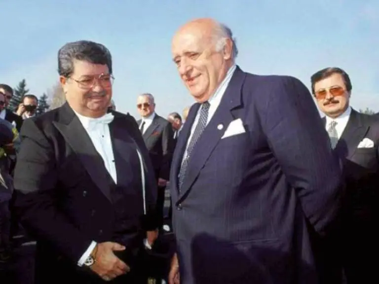 Türkiye Siyasetinin Cazibe Alanı: Geçmişten Bugüne Merkez Sağ