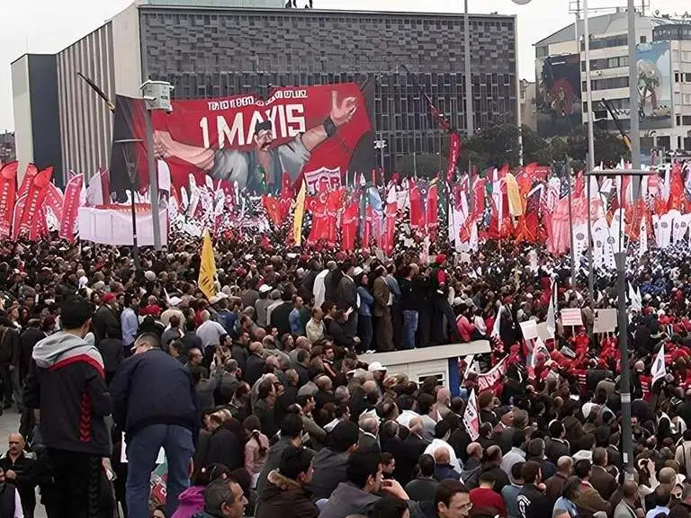 Yıl Sonuna Doğru Anayasa Mahkemesinden Taksim ve Kişisel Verileri Koruma Kararları