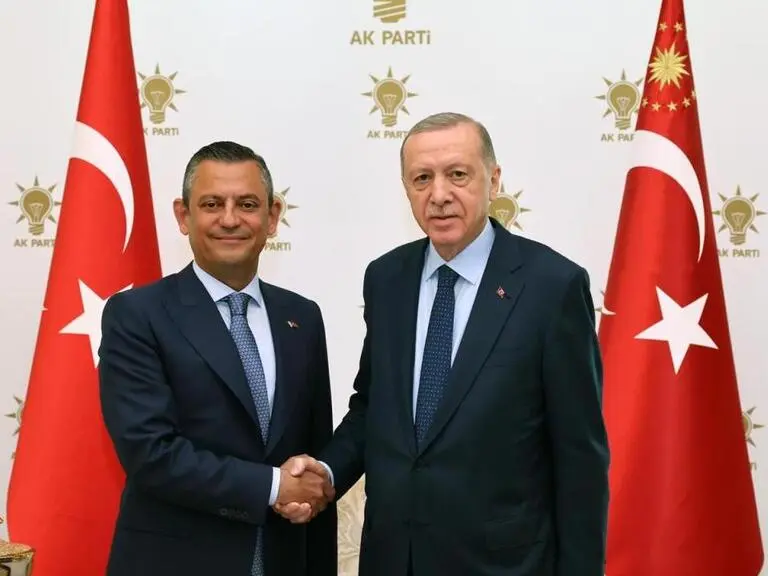 Yeni Bir Anayasa Mümkün mü?