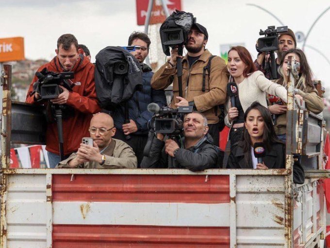 Türkiye’de Gazetecilik | TGS’den Basın Özgürlüğü Raporu: İlyas Coşkun ve Ülkü Şahin ile Söyleşi