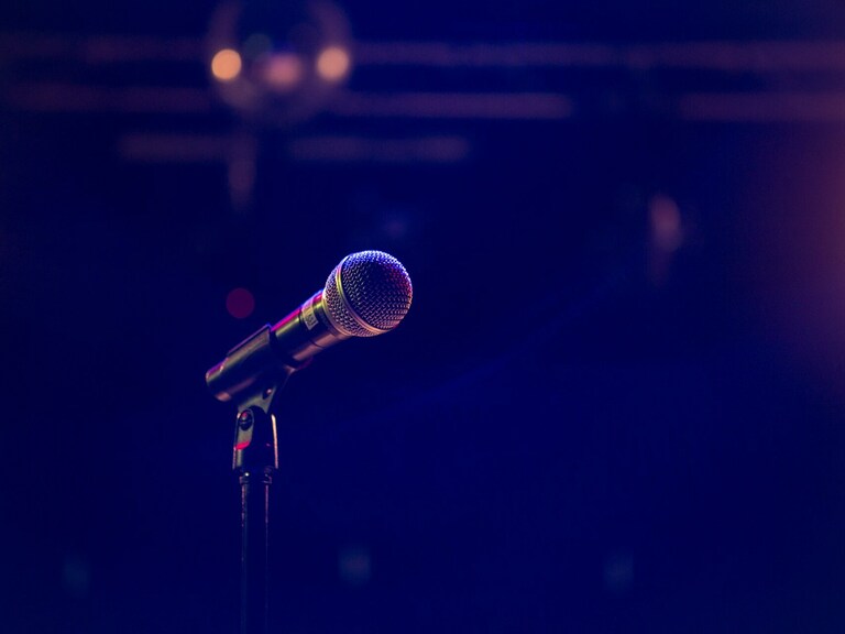 Akademisyenlerin Gazetecileşmesi ve Gazetecilerin Trolleşmesi