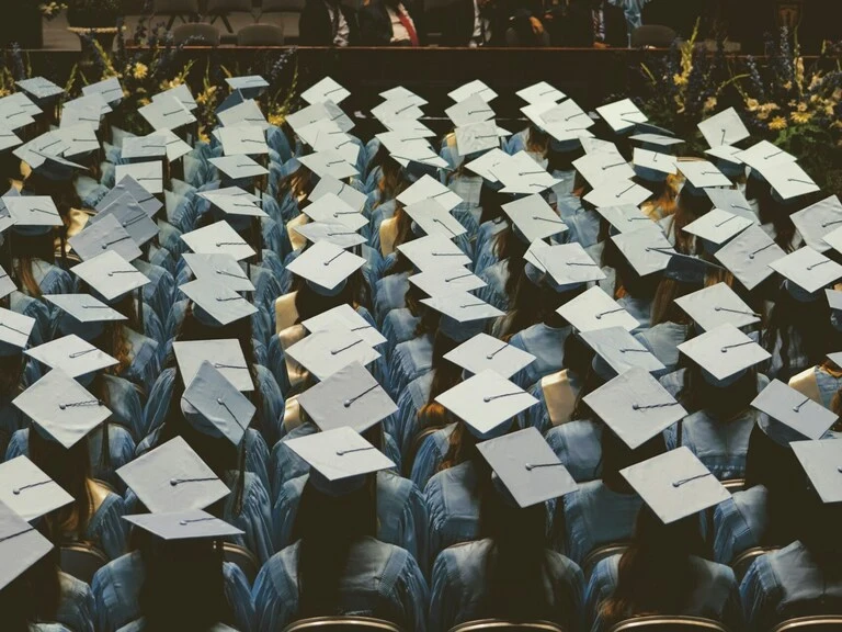 Evrim Binbaş ve Levent Ünsaldı ile Söyleşi: Post-Hakikat Çağı’nda dünyada ve Türkiye’de akademinin geleceği ne olacak?