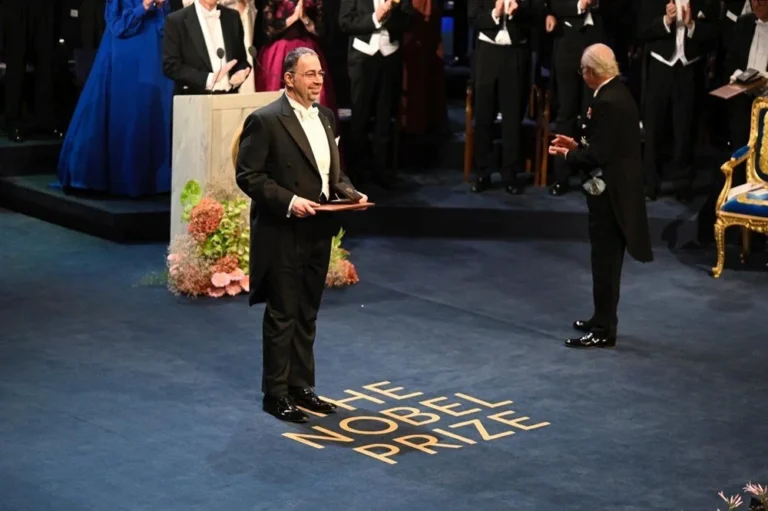 Nobel Üzerine Dört Hikaye: Aşk, Direniş, Hırs ve Küresel Kaos