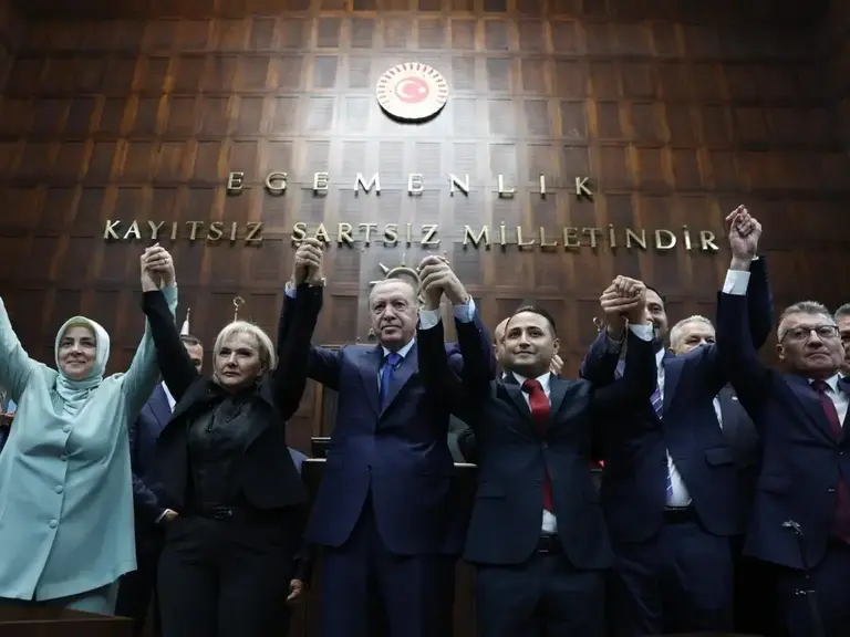 Yerel Yönetimlerde Siyasi Transferler: Sandıktan Çıkan İrade Kime Emanet?