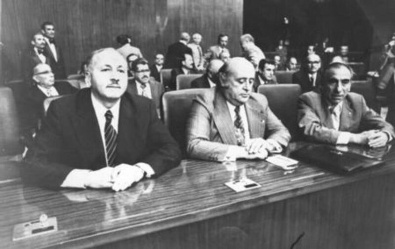 Sağ’da Paradigma Değişikliği Sağ’da Paradigma Değişikliği