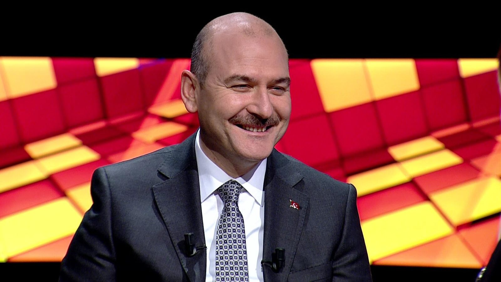 Soylu’nun İstifa Süreci ve Siyasi Geleceği