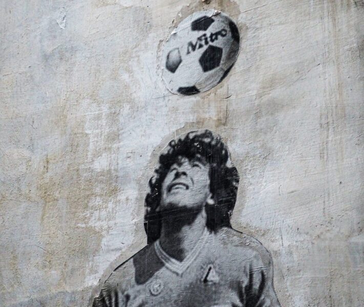 Diego Maradona: Futbola “Küçük Bir Siyah Nokta” Koydu