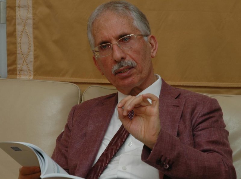 Özer Sencar: Gençler ne Ak Parti’nin yanında ne de solun arkasında duruyorlar Özer Sencar: Gençler ne Ak Parti’nin yanında ne de solun arkasında duruyorlar