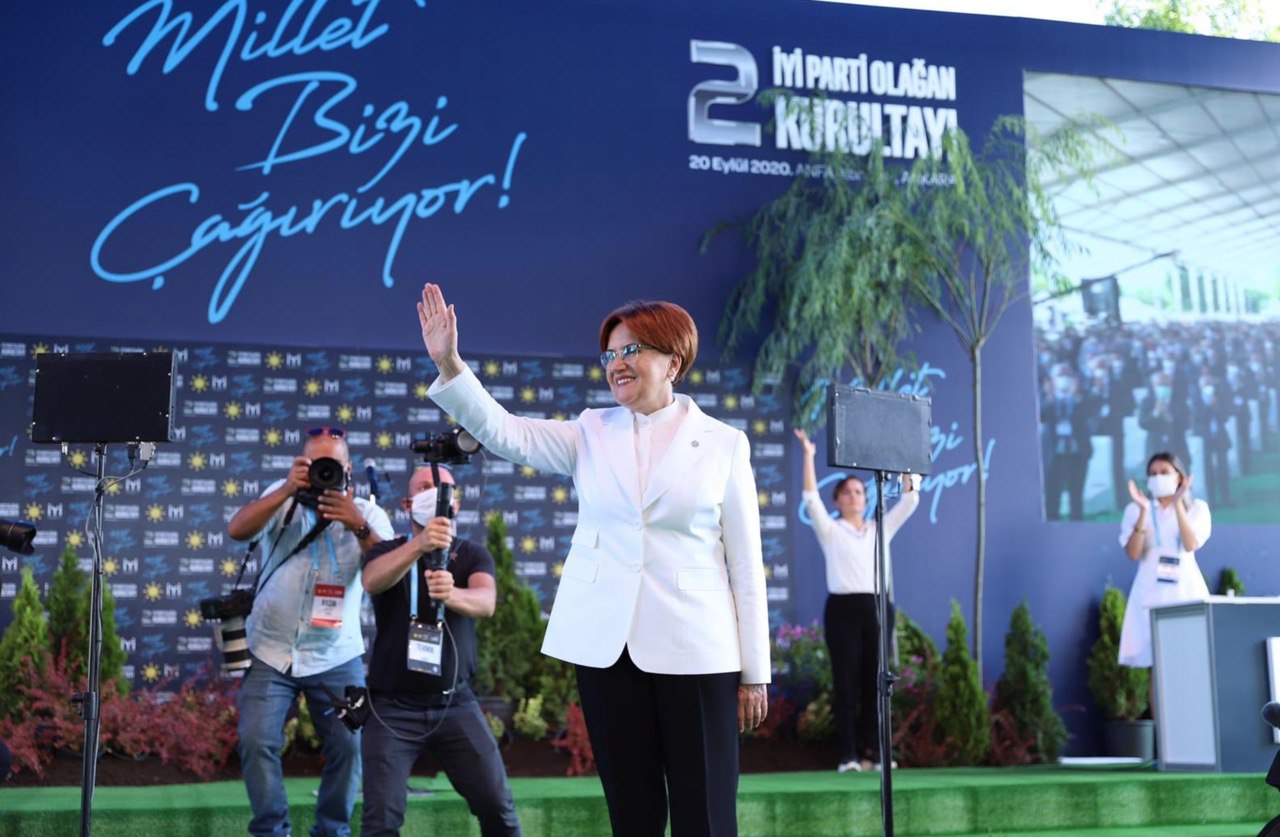 Millet Kimi Çağırıyor?